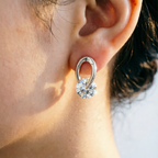 Detail media: minimalist stud earrings 1
