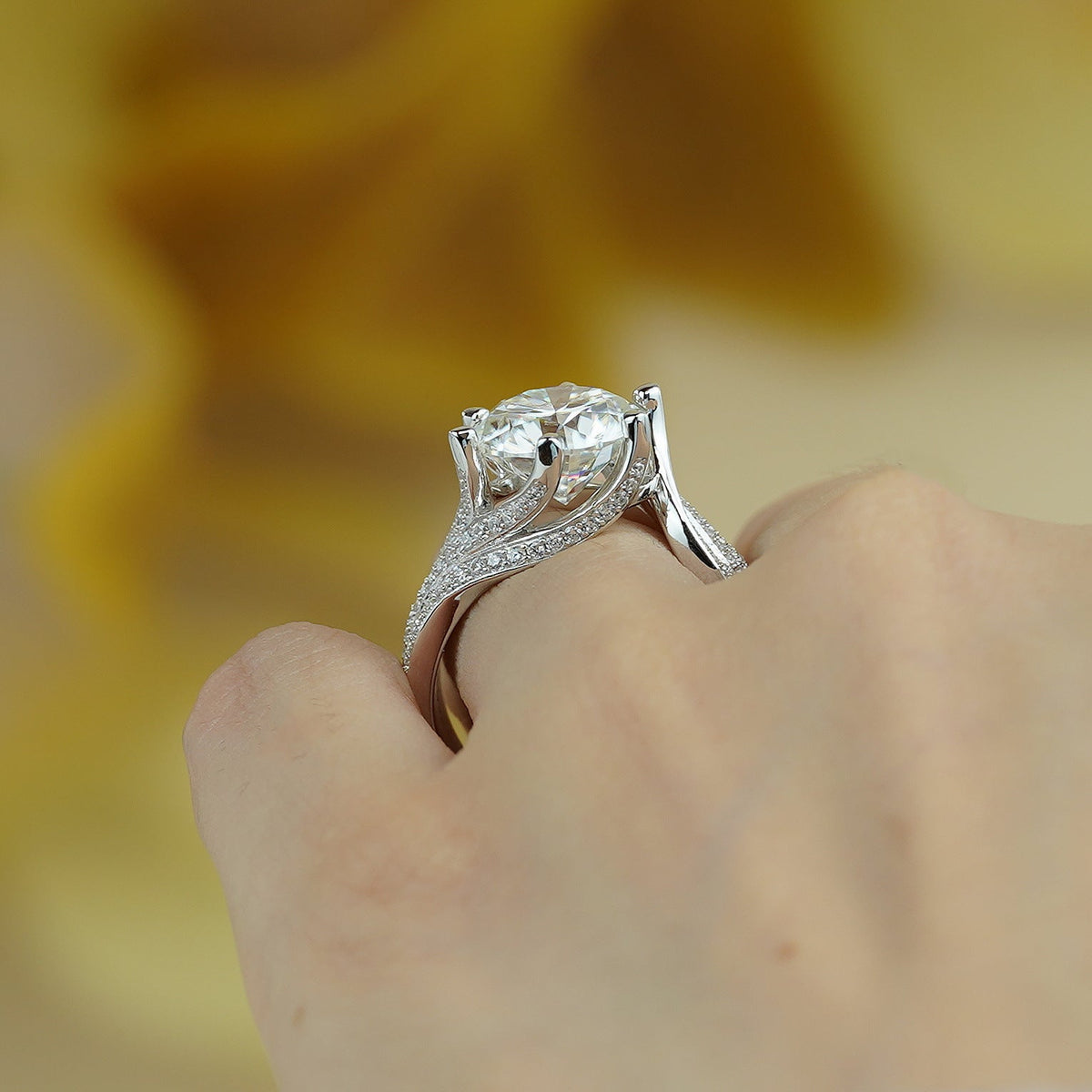 3-Carat Super Sparkling Round Moissanite Ring