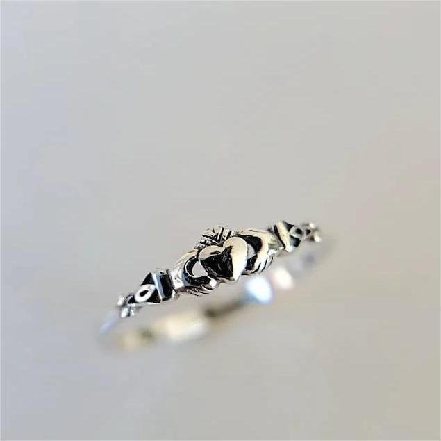 Dainty Minimalist Ring